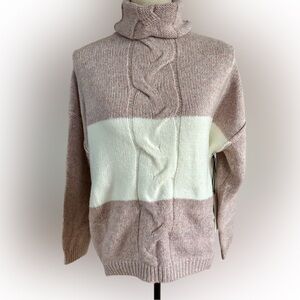 Pinch Cable Knit Sweater - Cream and Brown